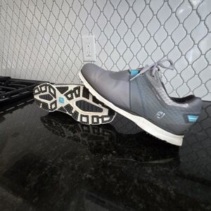 FootJoy Gray and White Sneakers Versatile Low-Top Design